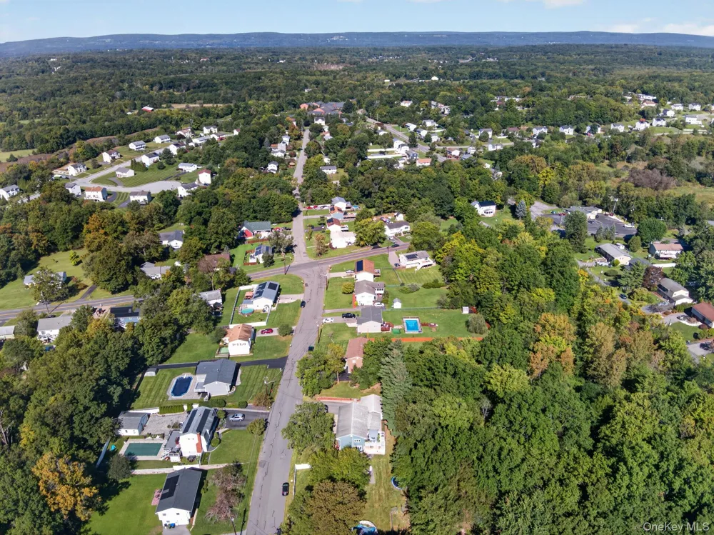 11 Amy Lane Middletown, NY 10941