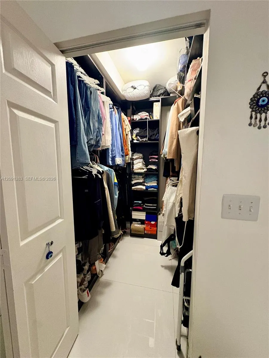 17150 Bay Rd #2121 Sunny Isles Beach, FL 33160