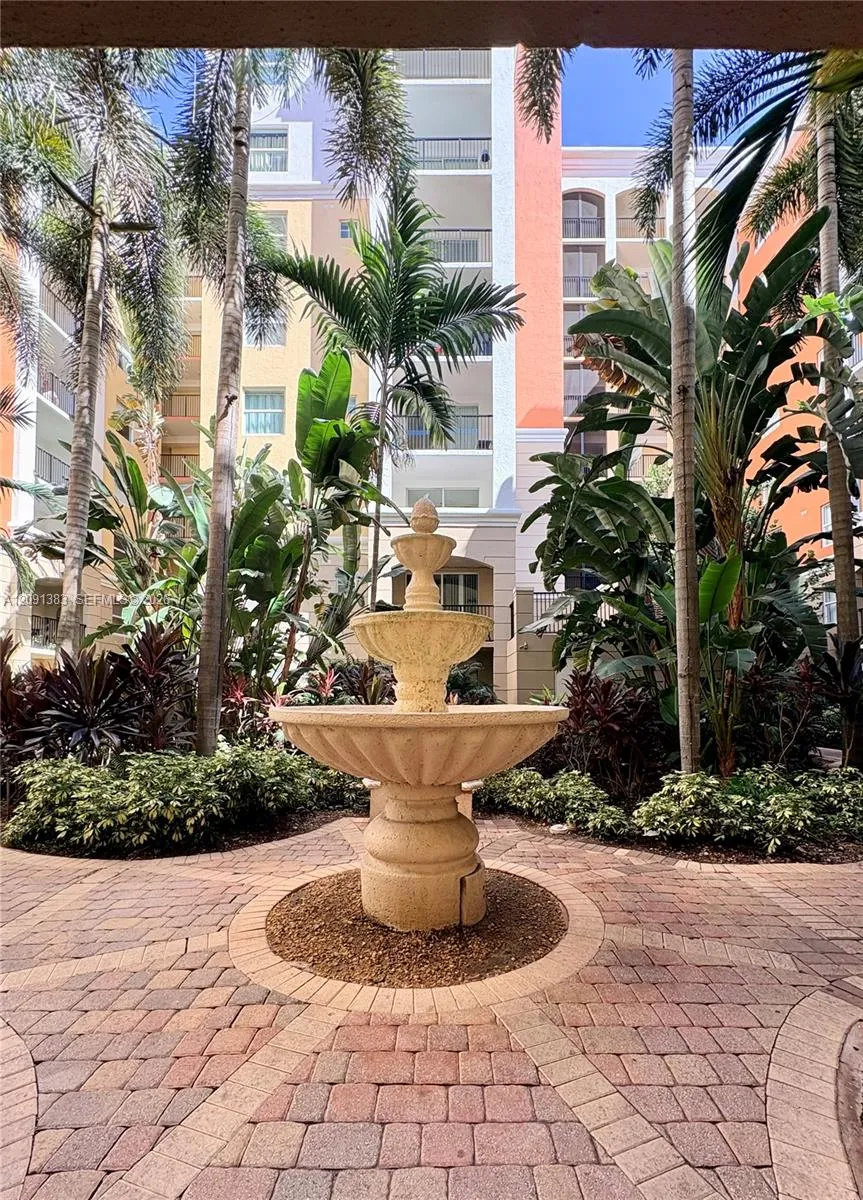 17150 Bay Rd #2121 Sunny Isles Beach, FL 33160