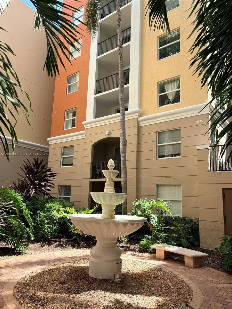 17150 Bay Rd #2121 Sunny Isles Beach, FL 33160