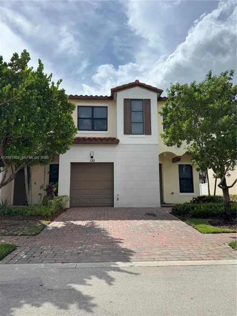 130 NW 209th Trl #130