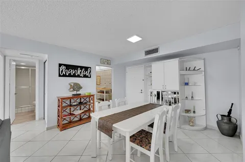 525 OCEAN BOULEVARD #623