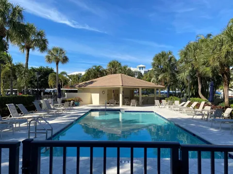 337 Oak Harbour Drive