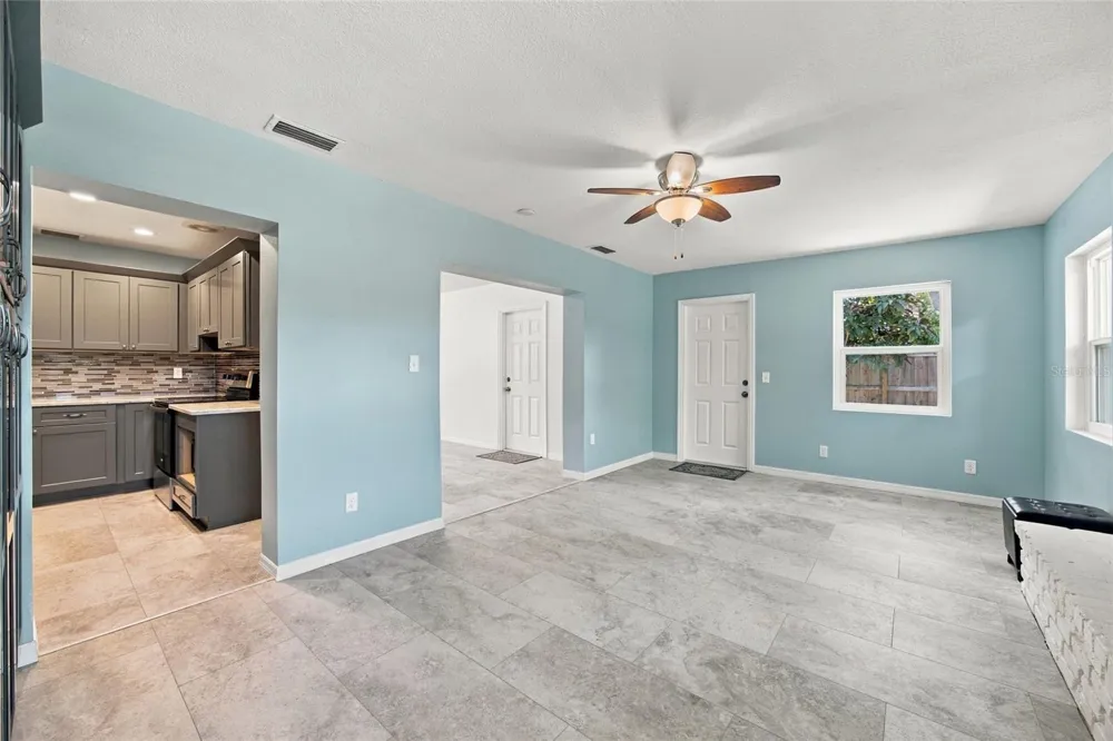 7557 18TH AVENUE St Petersburg, FL 33710