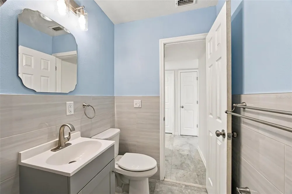 7557 18TH AVENUE St Petersburg, FL 33710