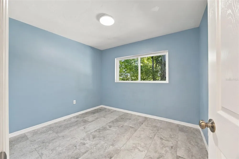 7557 18TH AVENUE St Petersburg, FL 33710