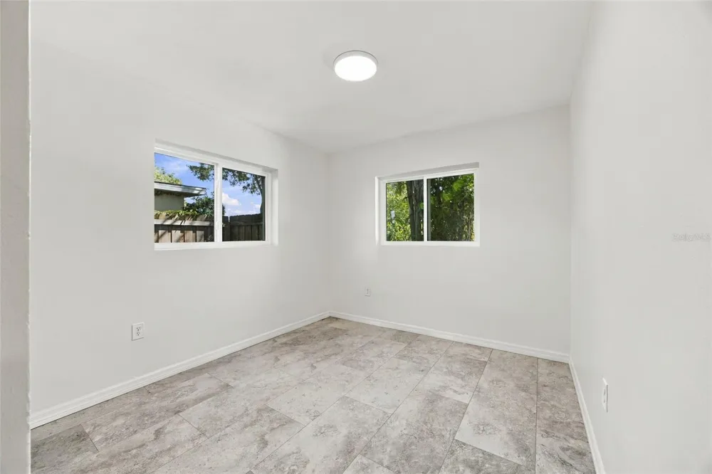7557 18TH AVENUE St Petersburg, FL 33710