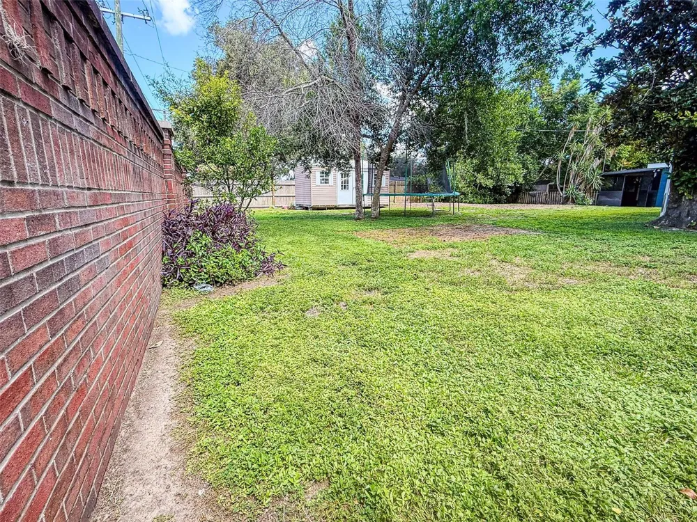 102 GLEN RIDGE AVENUE Temple Terrace, FL 33617