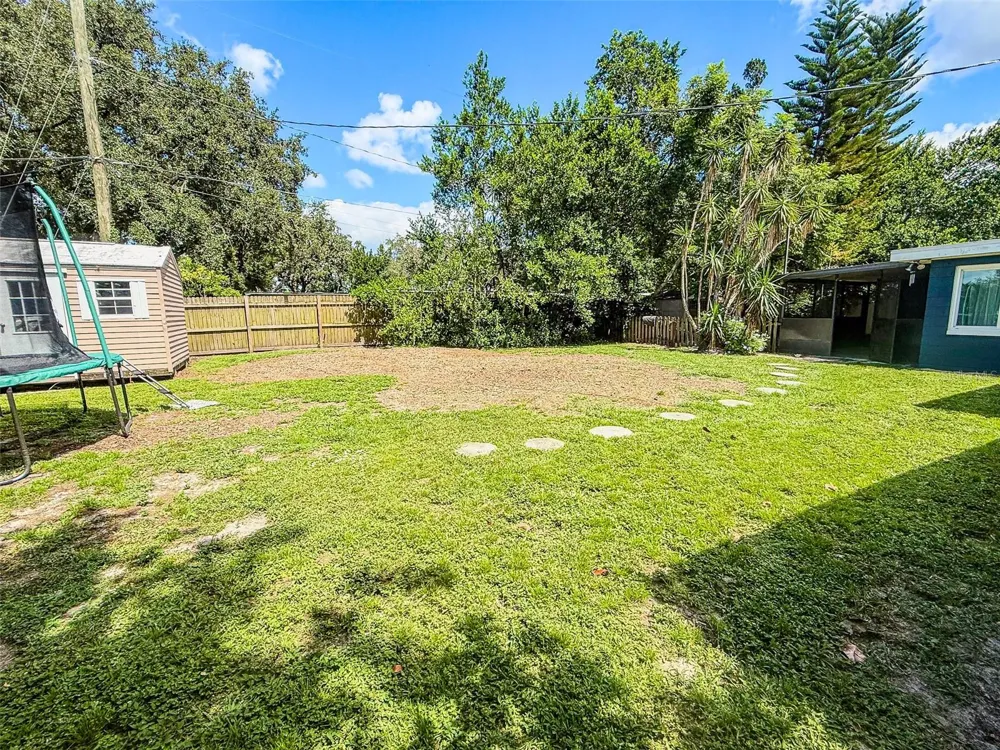 102 GLEN RIDGE AVENUE Temple Terrace, FL 33617