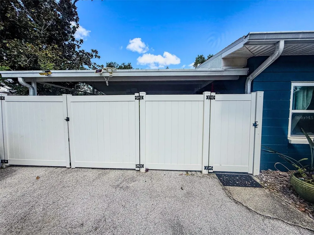 102 GLEN RIDGE AVENUE Temple Terrace, FL 33617
