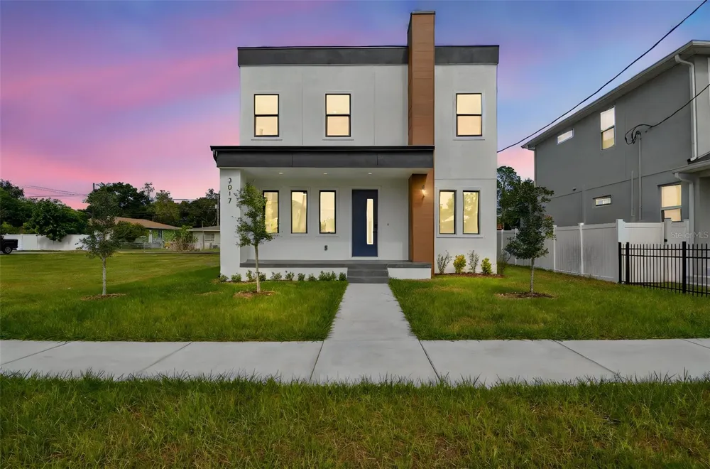 3017 W SPRUCE STREET Tampa, FL 33607