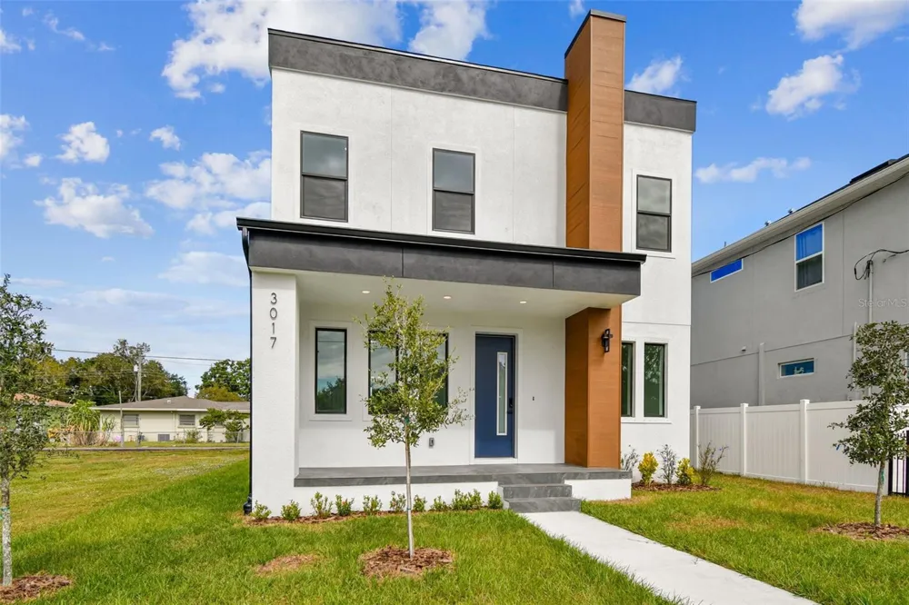 3017 W SPRUCE STREET Tampa, FL 33607
