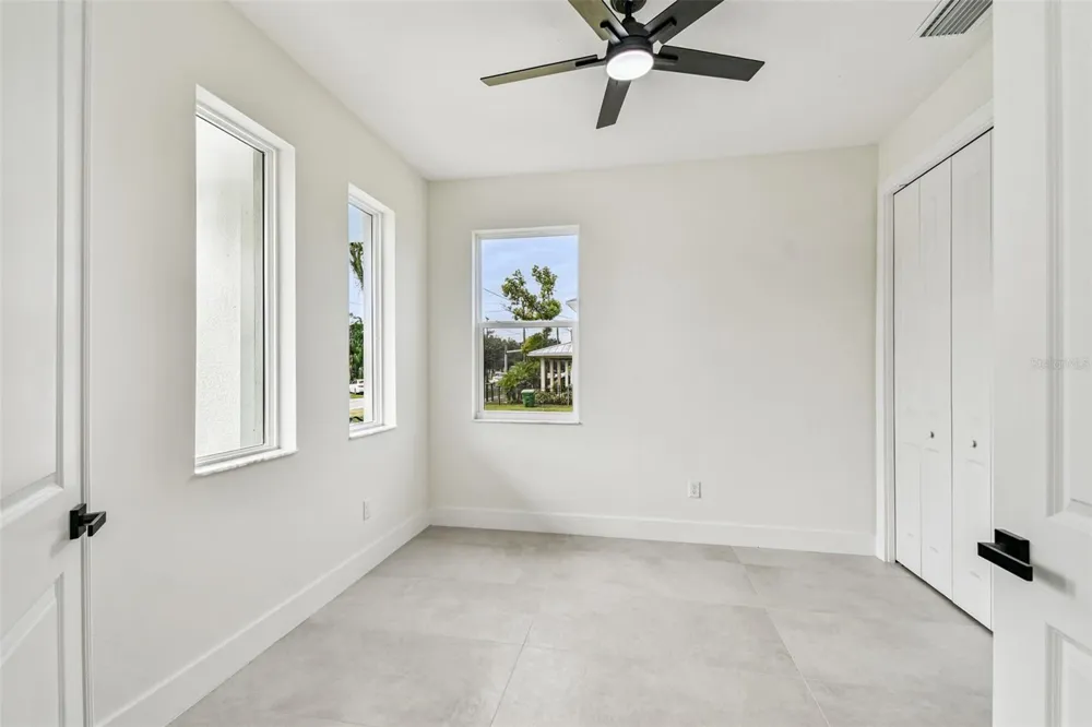 3017 W SPRUCE STREET Tampa, FL 33607