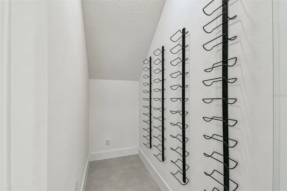 3017 W SPRUCE STREET Tampa, FL 33607