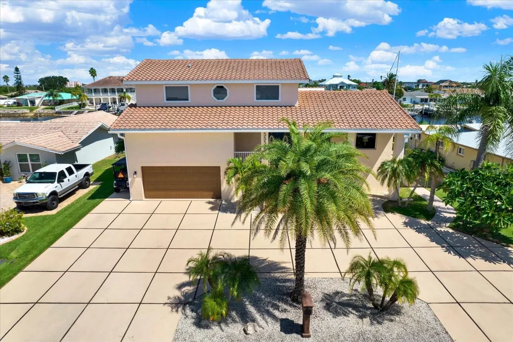 5532 PILOTS PLACE New Port Richey, FL 34652