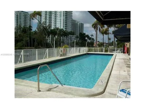 1740 NW N River Dr #117