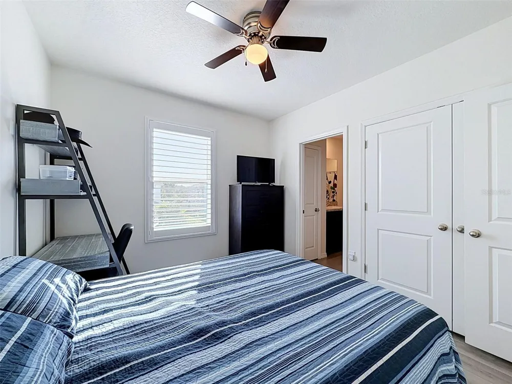 16189 GLOWING GROVE AVE Odessa, FL 33556