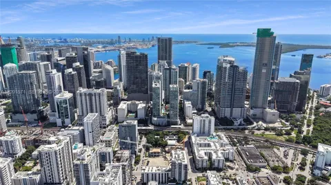 1111 SW 1st Ave #3220-N