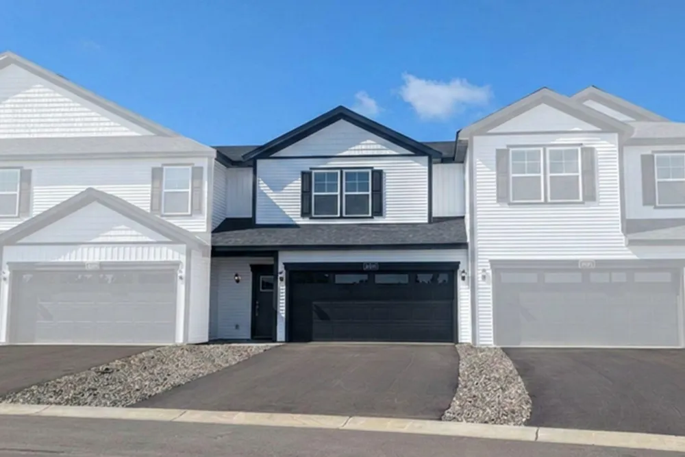 5489 Fall Meadow Trail North Branch, MN 55056