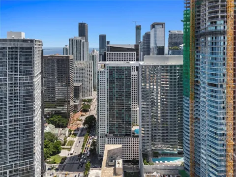 77 SE 5th St #2502