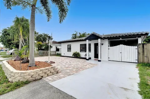 332 NW 45th St