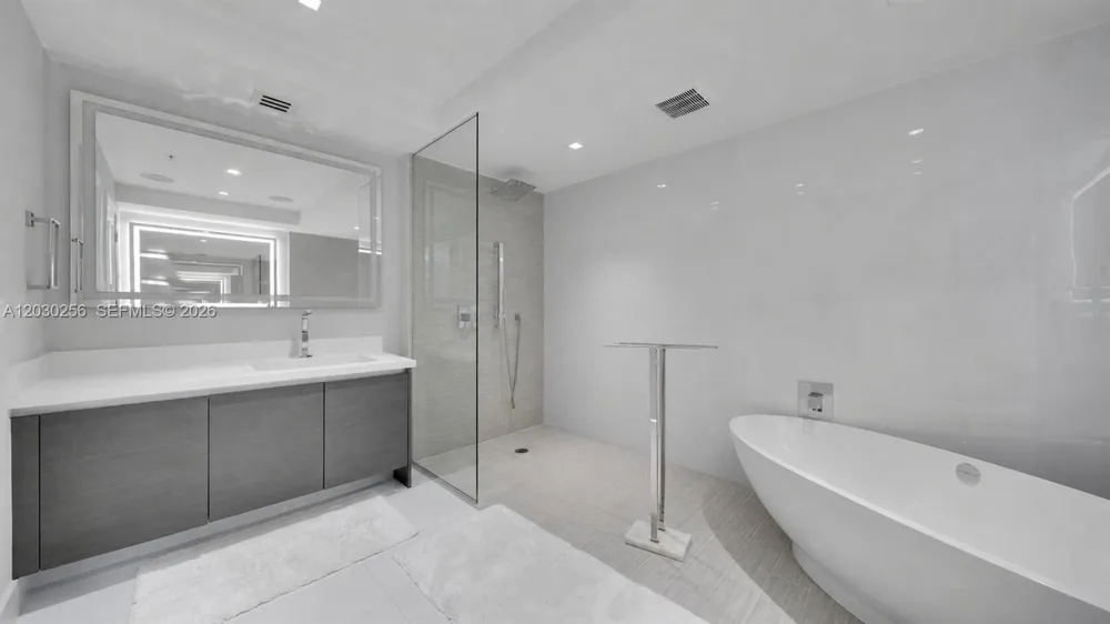 330 Sunny Isles Blvd #5-1107 Sunny Isles Beach, FL 33160