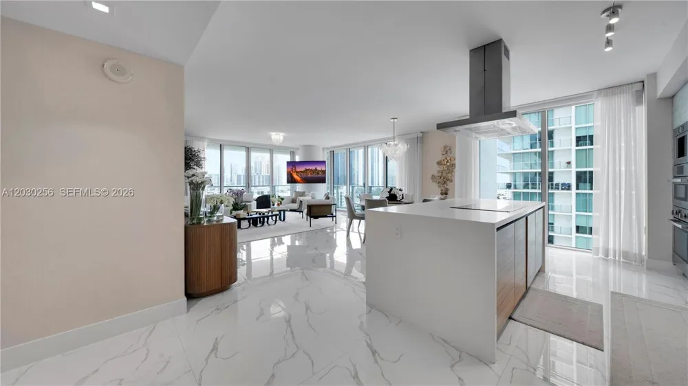 330 Sunny Isles Blvd #5-1107 Sunny Isles Beach, FL 33160
