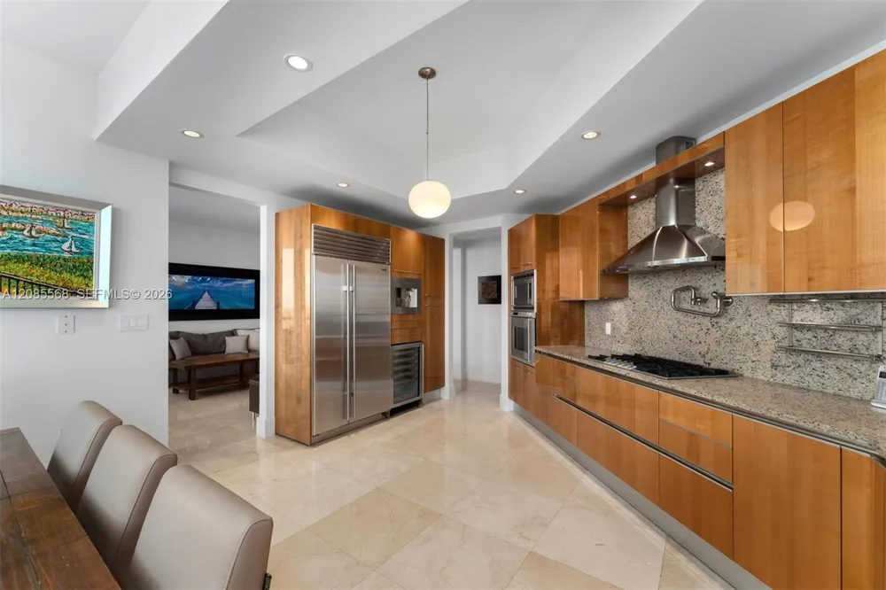 16047 Collins Ave #2502 Sunny Isles Beach, FL 33160