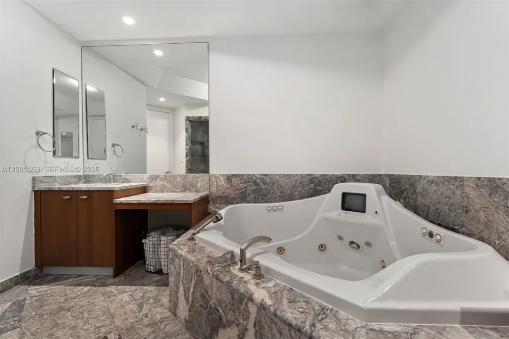 16047 Collins Ave #2502 Sunny Isles Beach, FL 33160