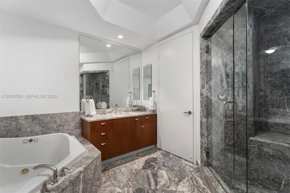 16047 Collins Ave #2502 Sunny Isles Beach, FL 33160