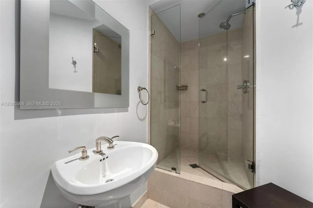 16047 Collins Ave #2502 Sunny Isles Beach, FL 33160