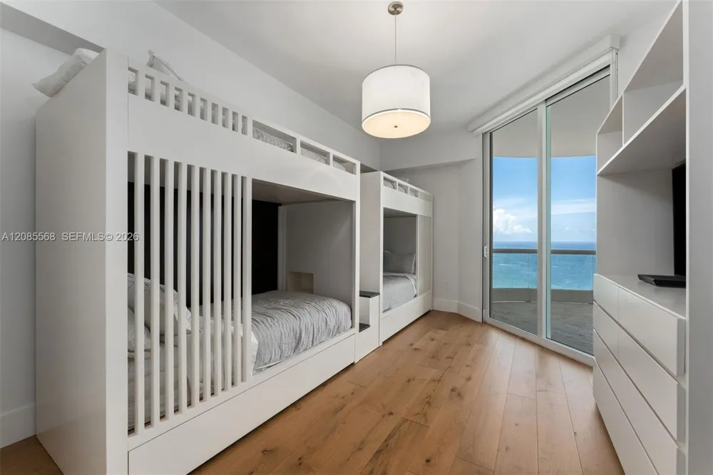 16047 Collins Ave #2502 Sunny Isles Beach, FL 33160