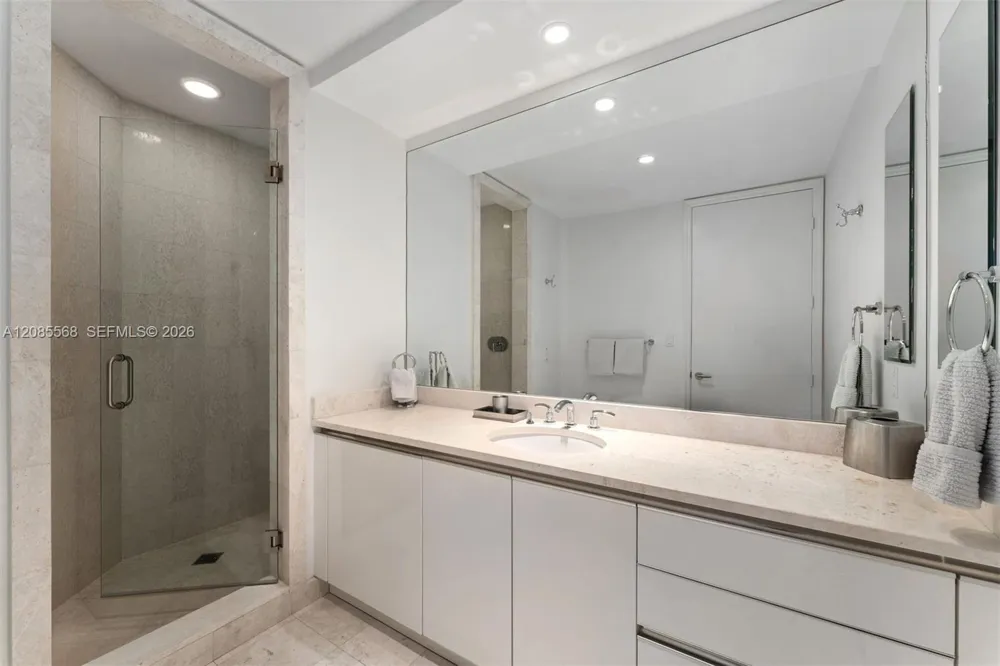 16047 Collins Ave #2502 Sunny Isles Beach, FL 33160