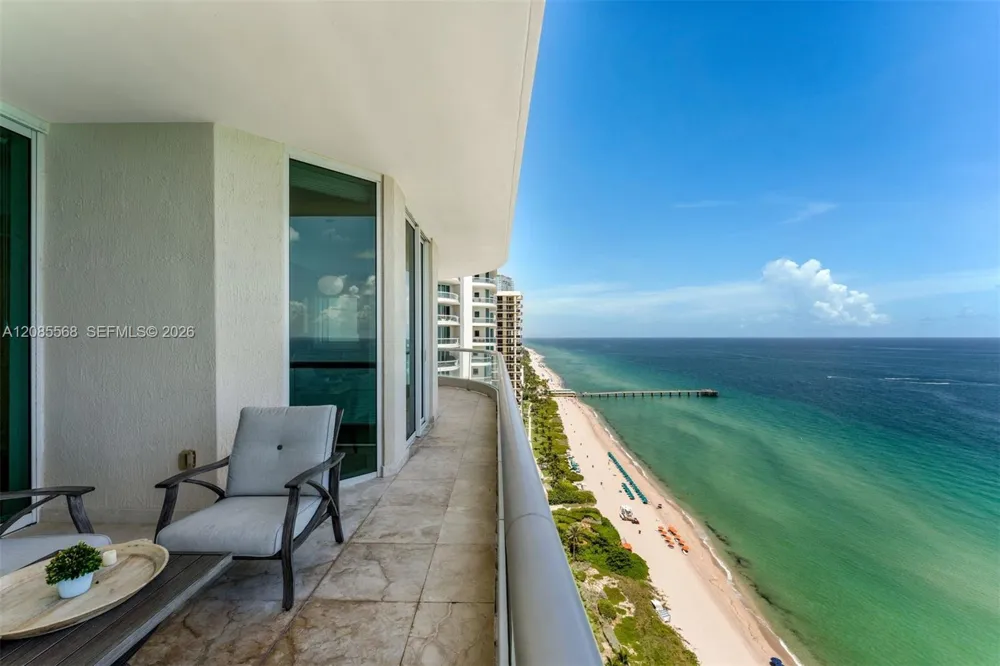 16047 Collins Ave #2502 Sunny Isles Beach, FL 33160