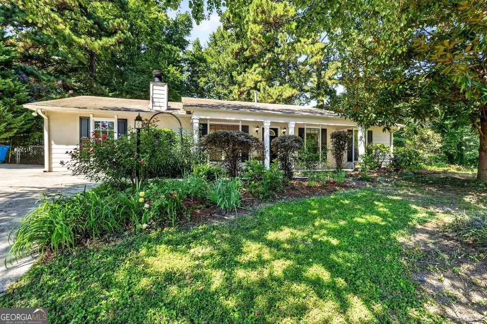 850 The Circle Lawrenceville, GA 30043
