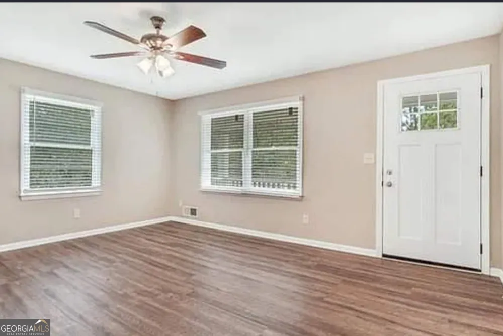 6263 Green Acres DR SW Covington, GA 30014