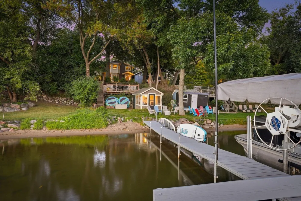510 Pleasant View Road Chanhassen, MN 55317
