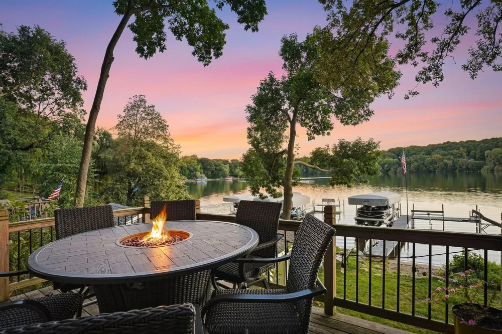 510 Pleasant View Road Chanhassen, MN 55317