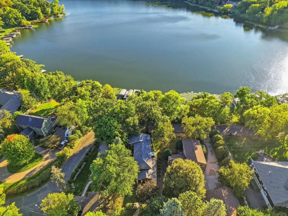 510 Pleasant View Road Chanhassen, MN 55317