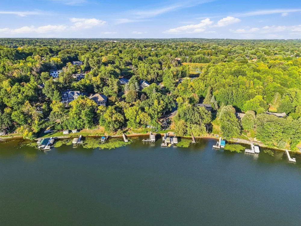 510 Pleasant View Road Chanhassen, MN 55317