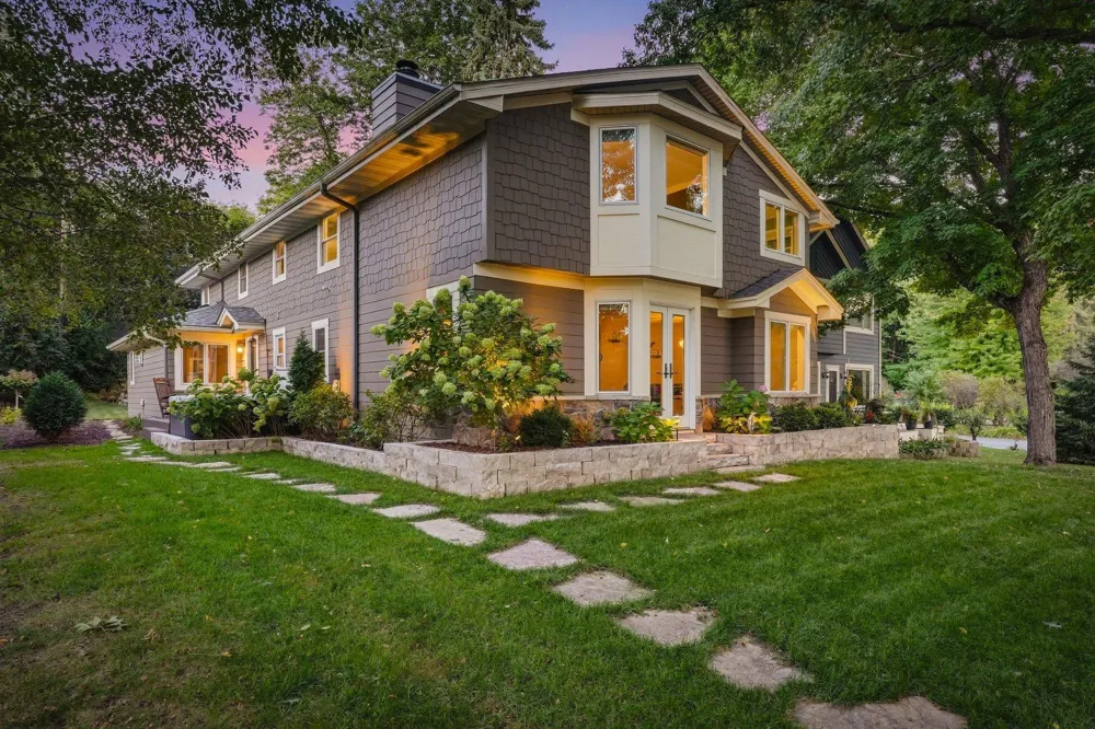 510 Pleasant View Road Chanhassen, MN 55317