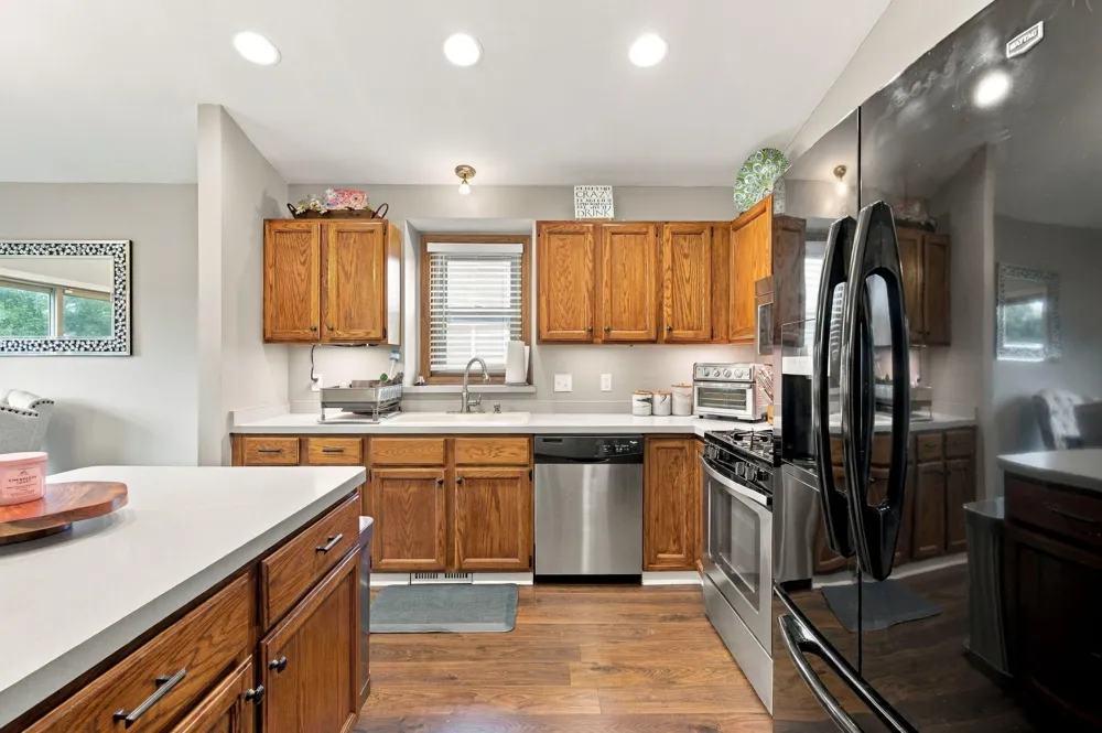 7163 158th Street W Apple Valley, MN 55124