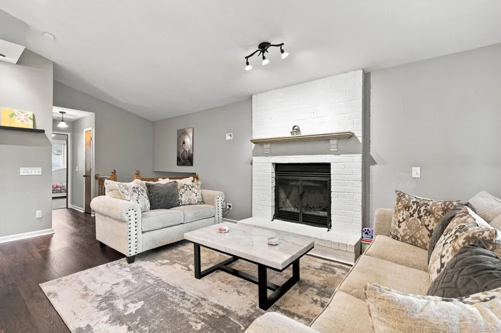 7163 158th Street W Apple Valley, MN 55124