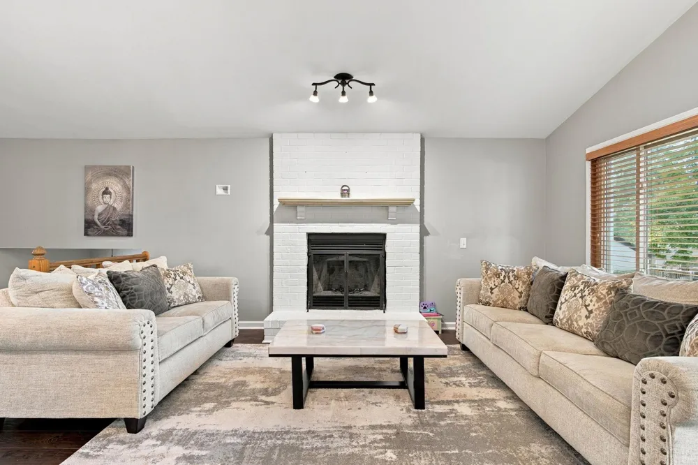 7163 158th Street W Apple Valley, MN 55124