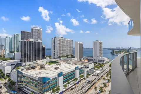 1400 Biscayne Boulevard #2007