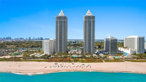 4775 Collins Ave #2207