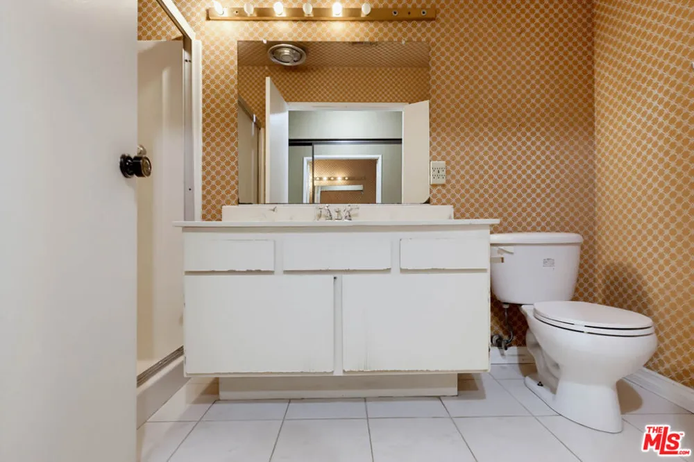 5339 Coldwater Canyon Avenue #B Los Angeles, CA 91401