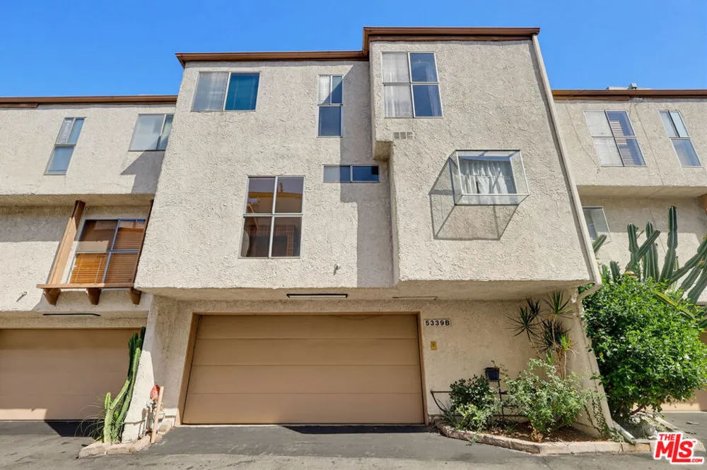 5339 Coldwater Canyon Avenue #B Los Angeles, CA 91401