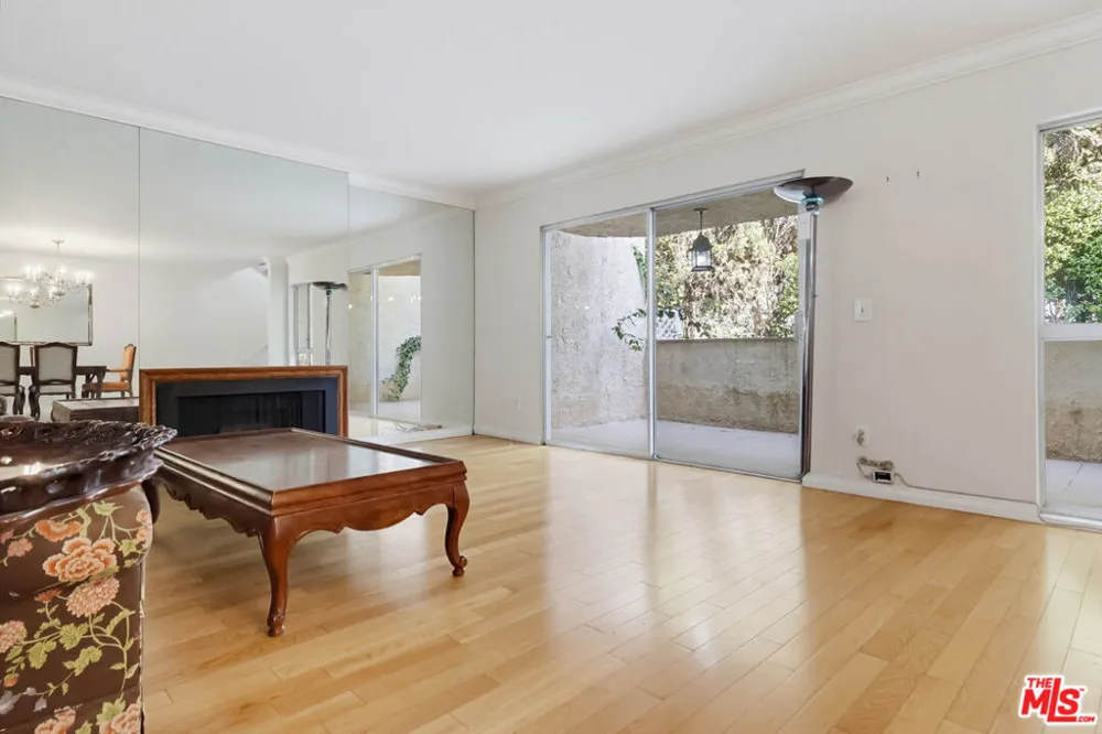 5339 Coldwater Canyon Avenue #B Los Angeles, CA 91401