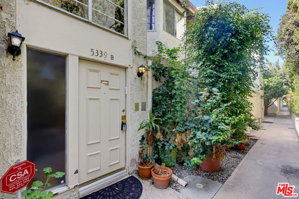 5339 Coldwater Canyon Avenue #B Los Angeles, CA 91401